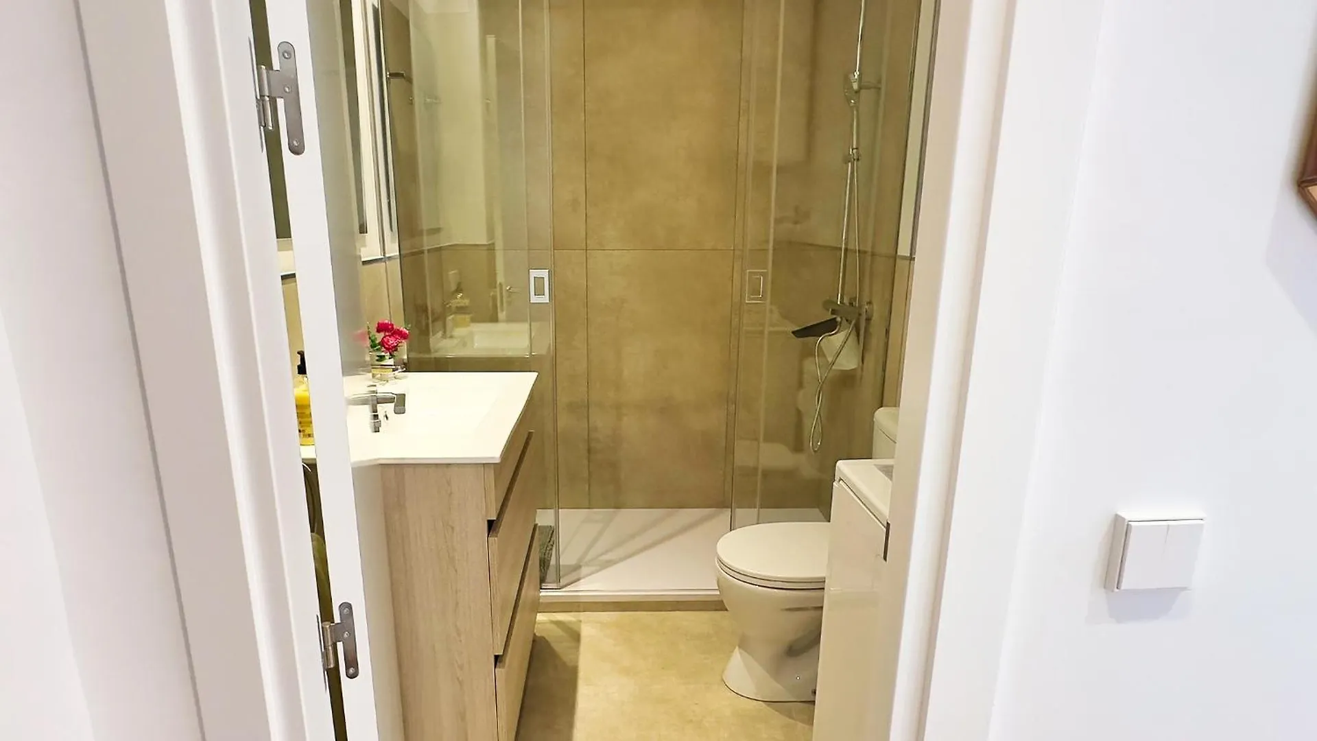 מארבלה Mediterraneo 508. Fantastic Studio On The Beachfront With Sea Views. דירה